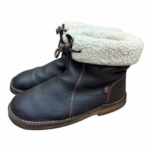 Duckfeet Arhus Boots Men size 12 (46
Eu)Brown Leather Boots with Cream Lining